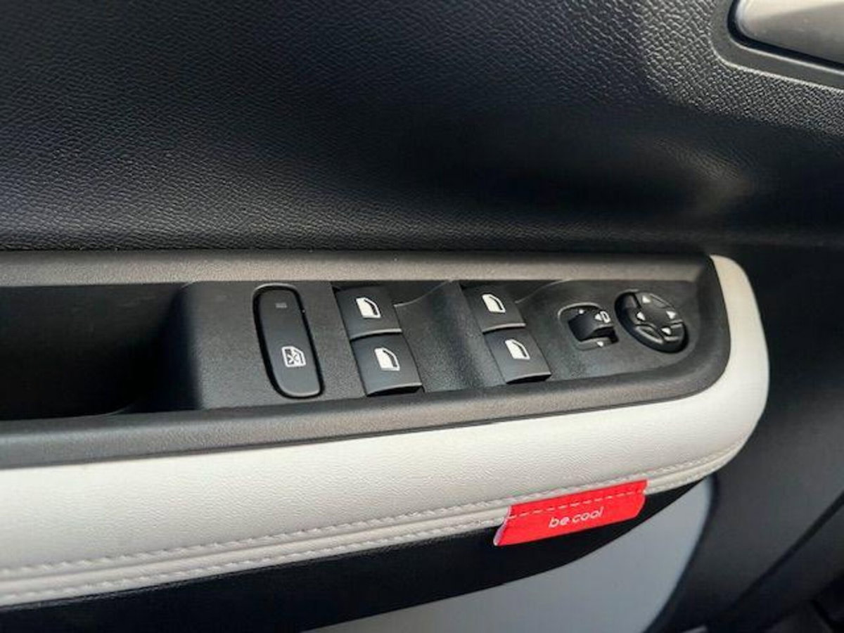 Citroen C3 1.2 puretech turbo Max 100cv s&s (8)
