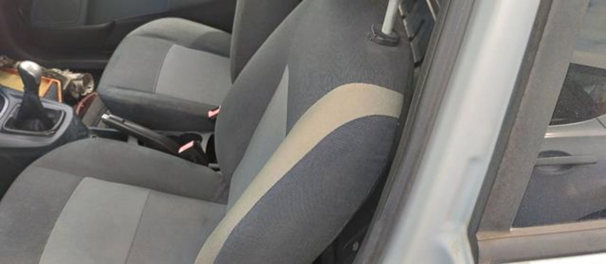 Ford Fiesta 1.4 TDCi 68CV 3 porte Titanium (5)