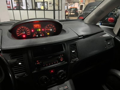 Fiat Idea 1.2 16V BlackLabel (17)