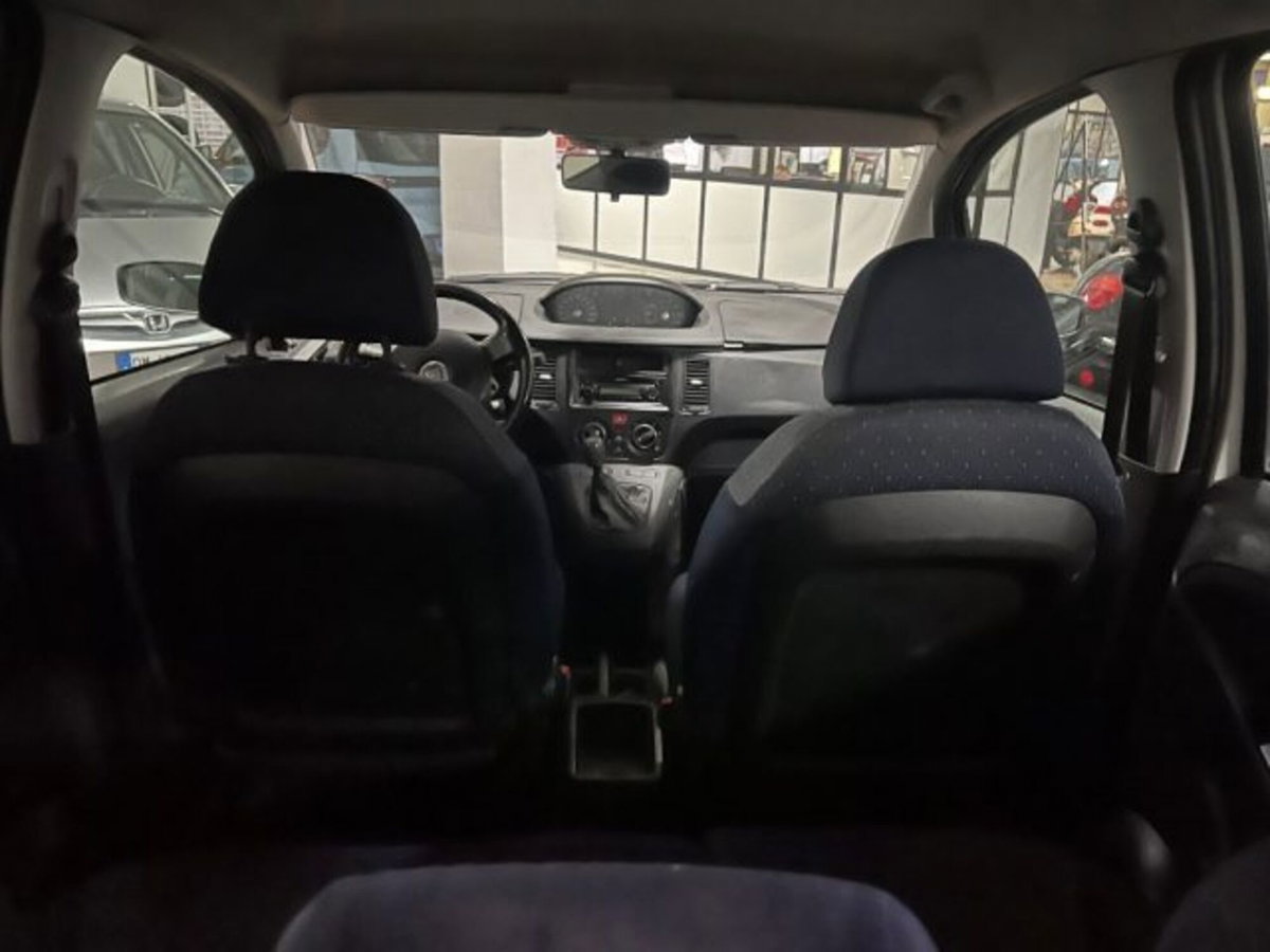 Fiat Idea 1.2 16V BlackLabel (9)