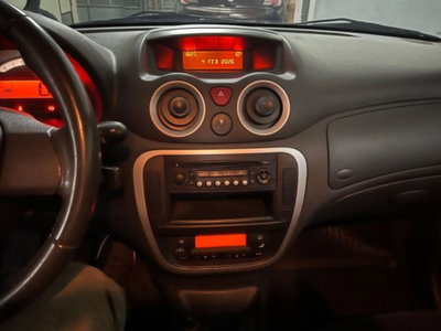 Citroen C3 1.4 HDi 70CV Elegance (17)