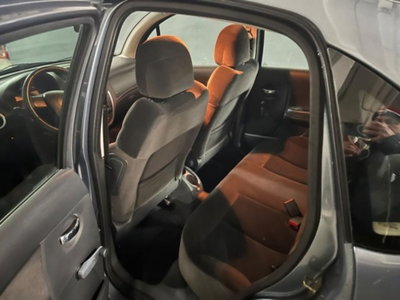 Citroen C3 1.4 HDi 70CV Elegance (9)