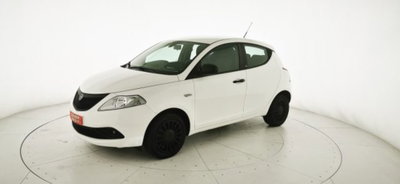 Lancia Ypsilon 1.2 69 CV 5 porte GPL Ecochic Gold (3)