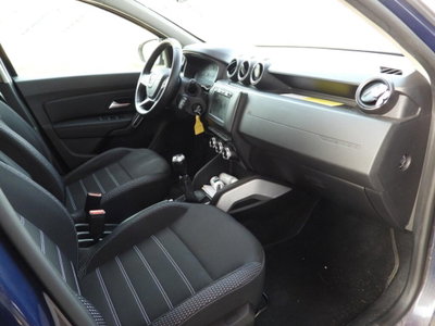 Dacia Duster 1.0 TCe 100 CV ECO-G 4x2 Prestige (11)