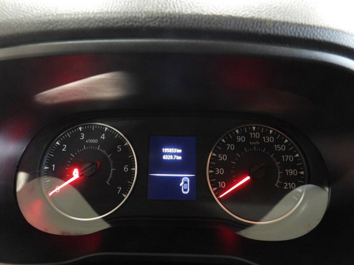 Dacia Duster 1.0 TCe 100 CV ECO-G 4x2 Prestige (5)