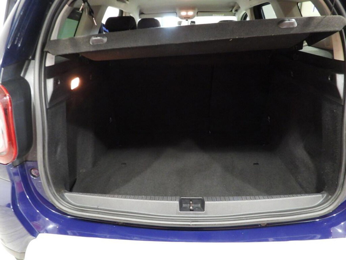 Dacia Duster 1.0 TCe 100 CV ECO-G 4x2 Prestige (8)