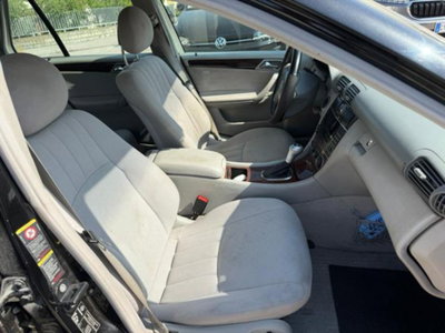 Mercedes-Benz Classe C Station Wagon 220 CDI cat Elegance (6)