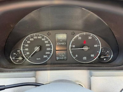 Mercedes-Benz Classe C Station Wagon 220 CDI cat Elegance (8)