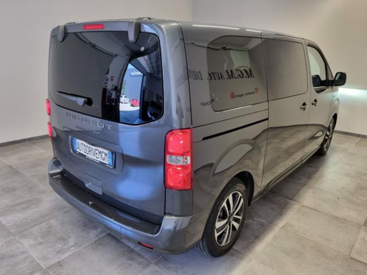 Peugeot Traveller BlueHDi 180 S&S EAT8 Standard Business (18)