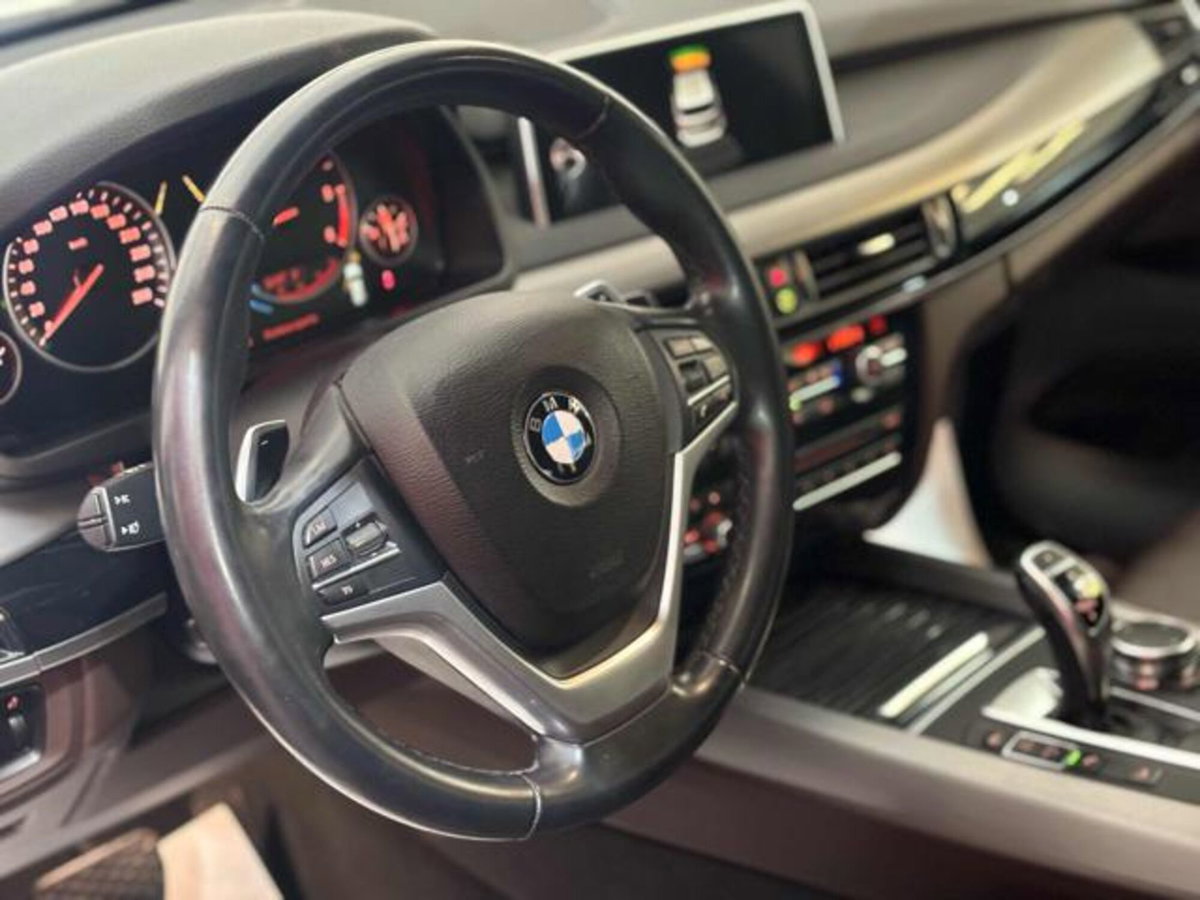 BMW X5 xDrive30d 258CV Luxury (10)