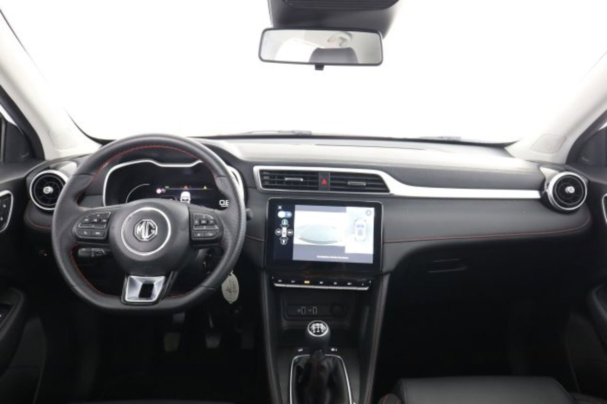 Mg ZS ZS 1.5 Luxury (4)