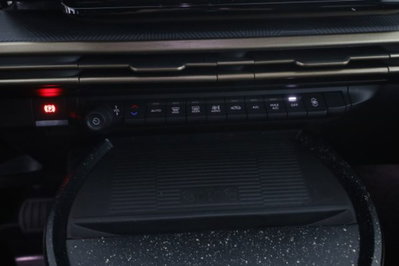 Lancia Ypsilon 1.2 mhev Edizione Limitata Cassina e-dct (13)
