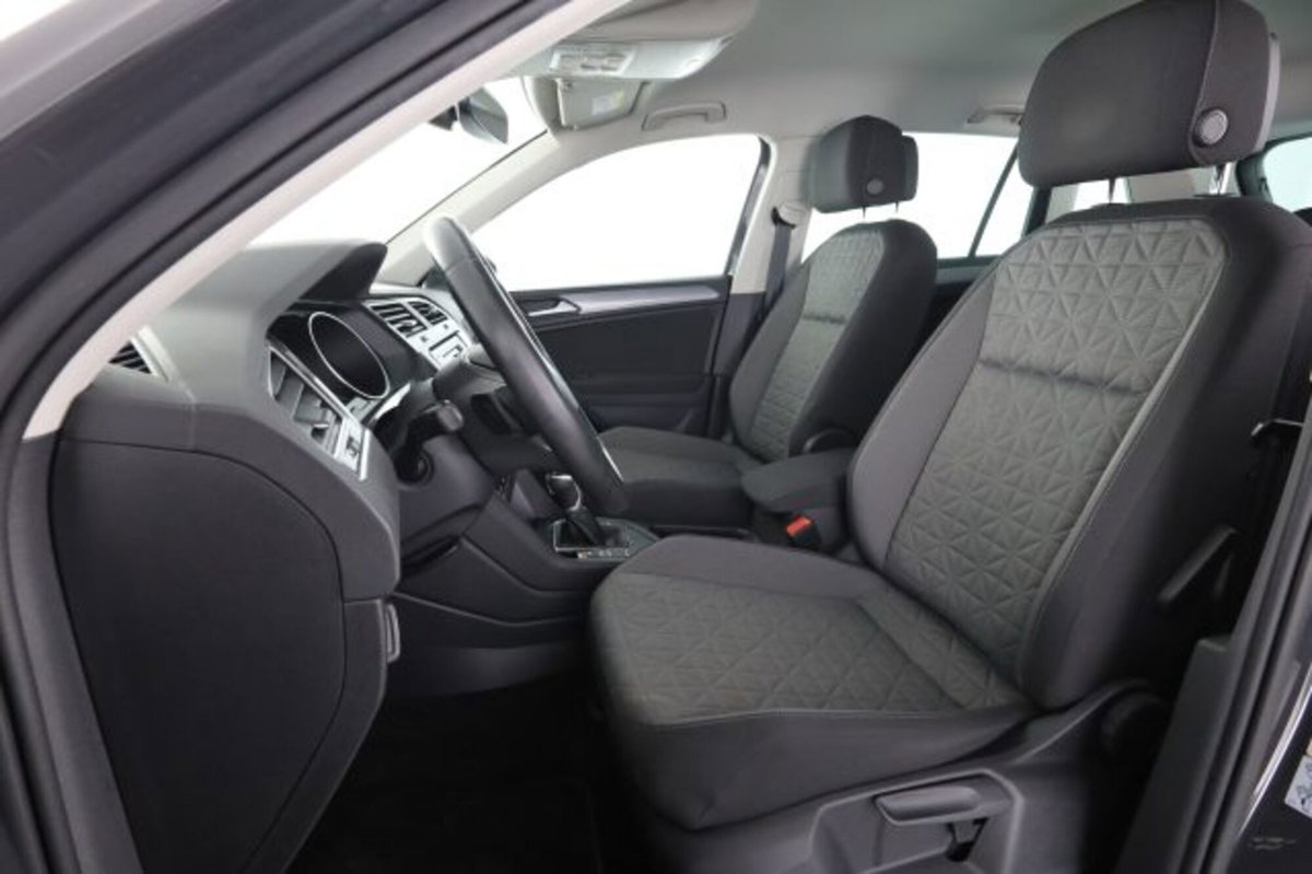Volkswagen Tiguan 2.0 TDI 150 CV SCR DSG 4MOTION Life (2)