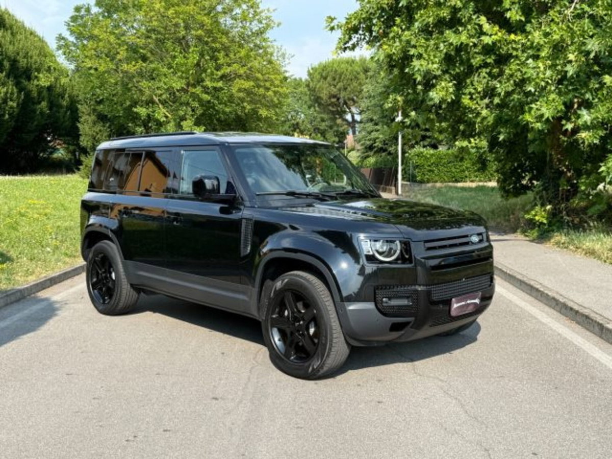 Land Rover Defender 110 3.0d i6 mhev X-Dynamic SE awd 200cv auto (13)