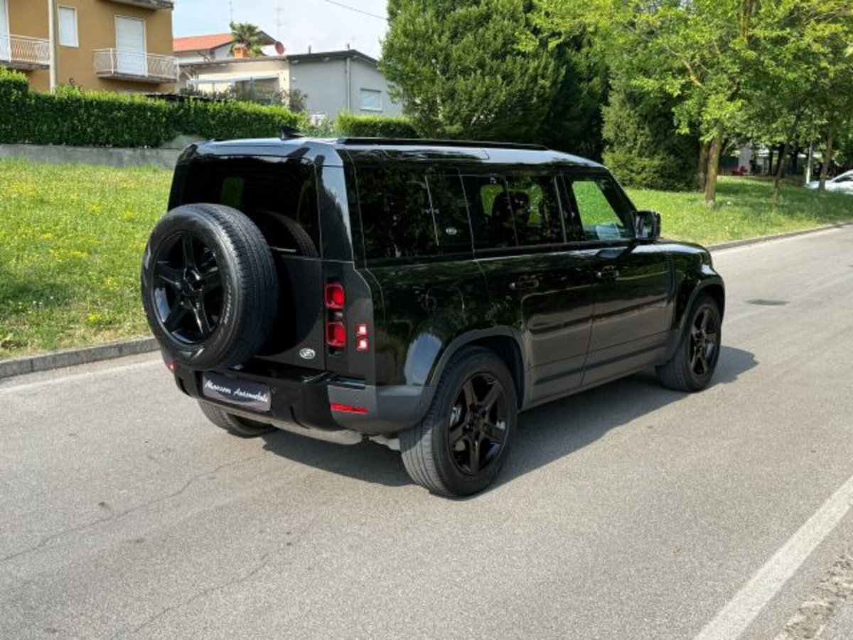 Land Rover Defender 110 3.0d i6 mhev X-Dynamic SE awd 200cv auto (16)
