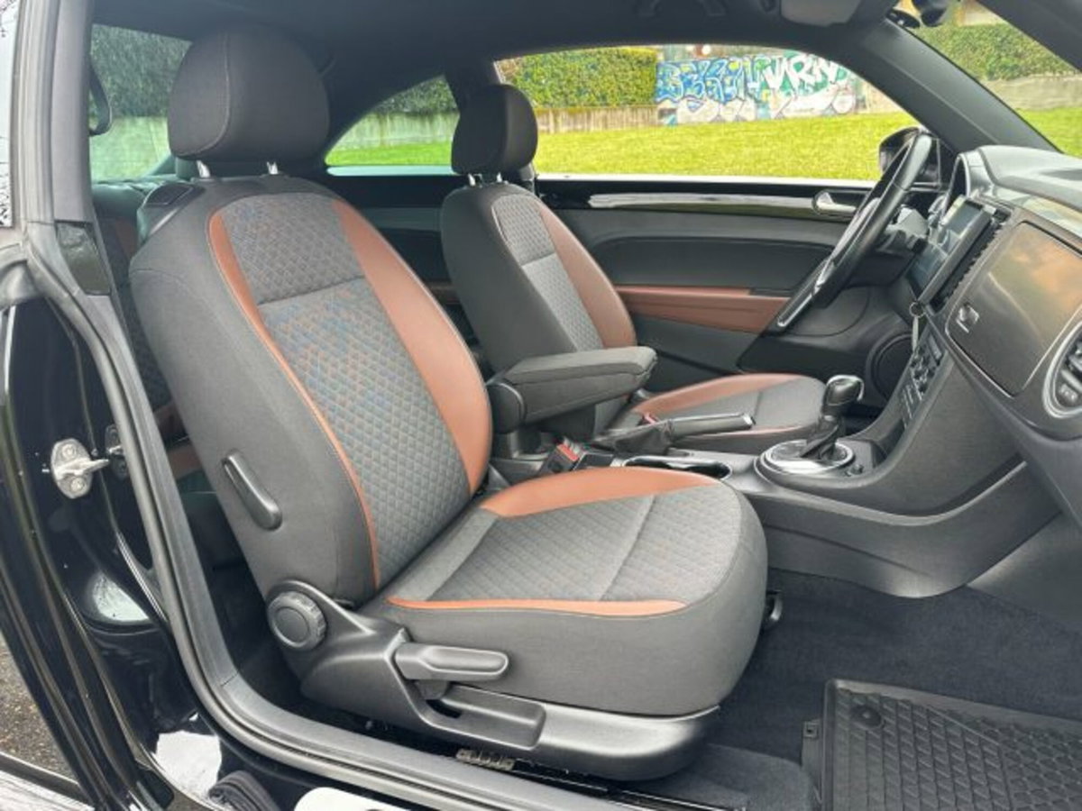 Volkswagen Maggiolino 1.2 TSI Design BlueMotion Technology (9)