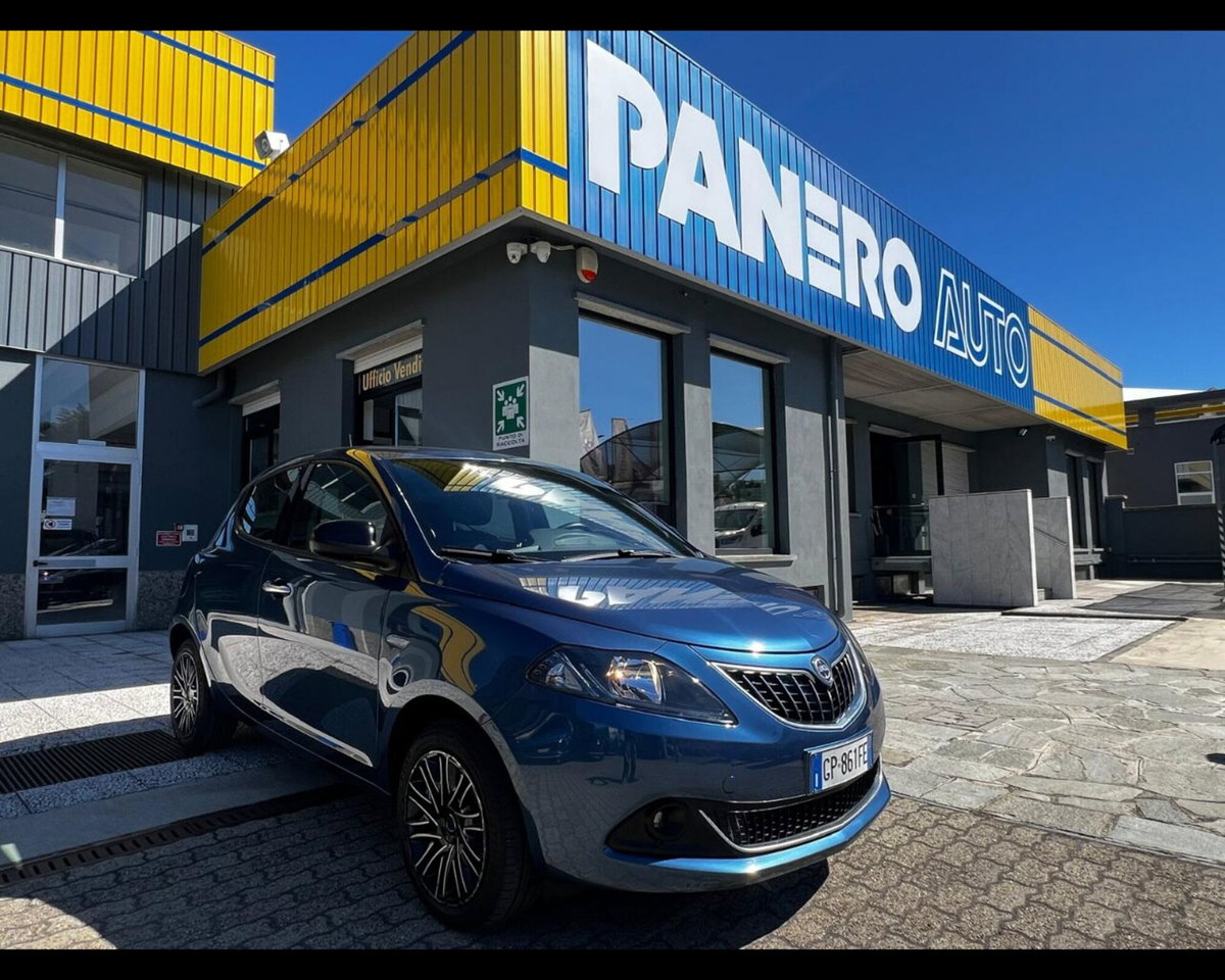 Lancia Ypsilon 1.0 FireFly 5 porte S&S Hybrid Ecochic Gold