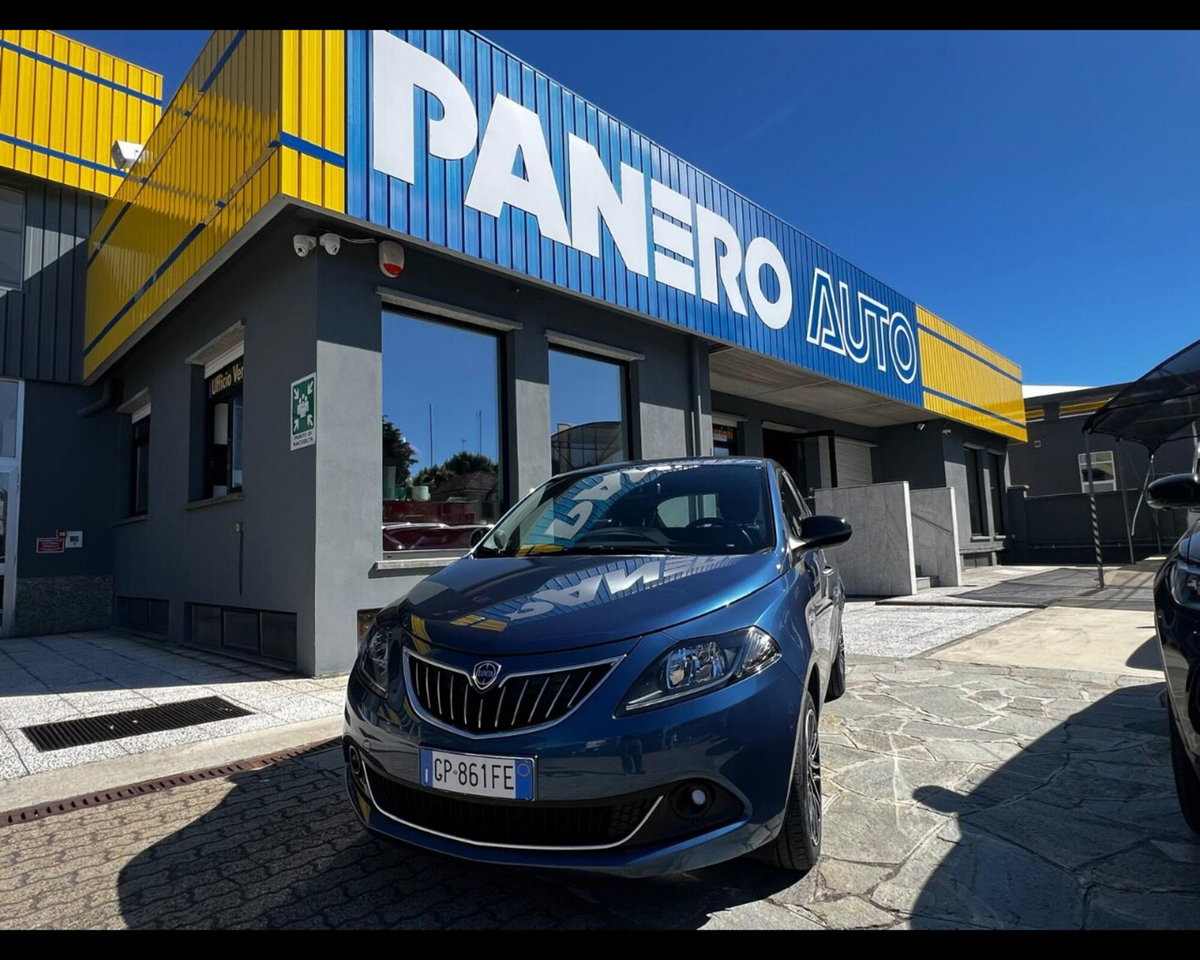 Lancia Ypsilon 1.0 FireFly 5 porte S&S Hybrid Ecochic Gold (3)
