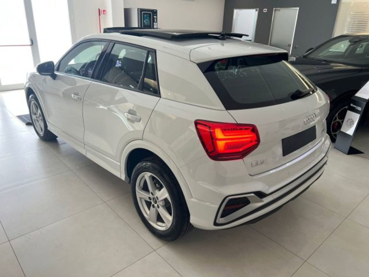 Audi Q2 Q2 35 TFSI S tronic S line Edition (6)