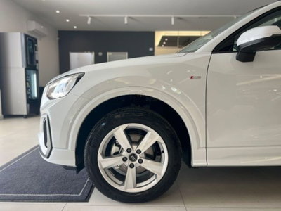 Audi Q2 Q2 35 TFSI S tronic S line Edition (8)