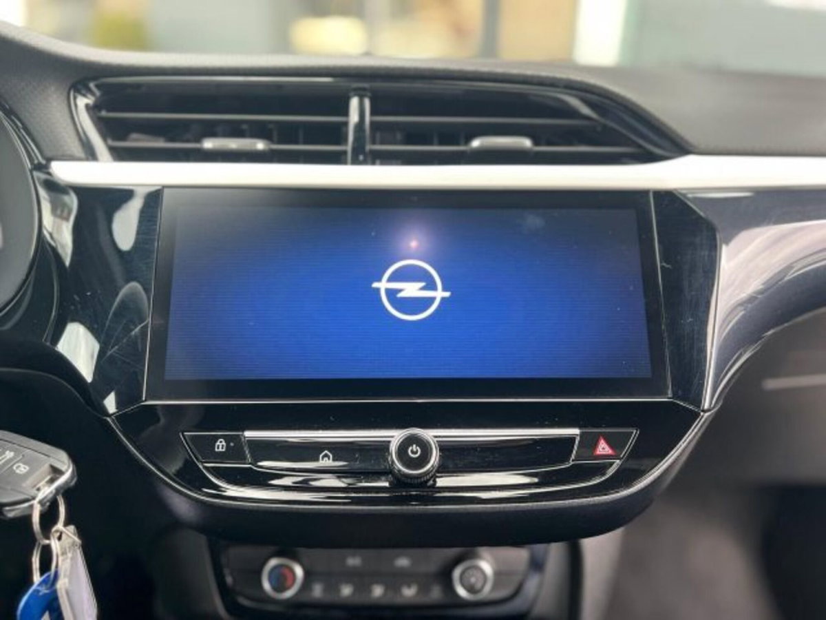 Opel Corsa 1.2 hybrid GS 100cv dct6 (11)