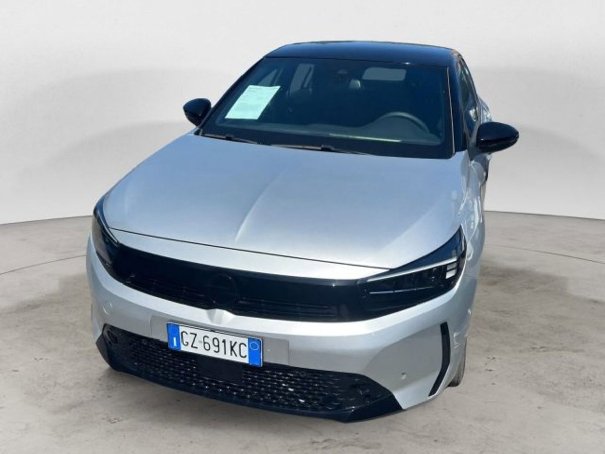 Opel Corsa 1.2 hybrid GS 100cv dct6 (2)