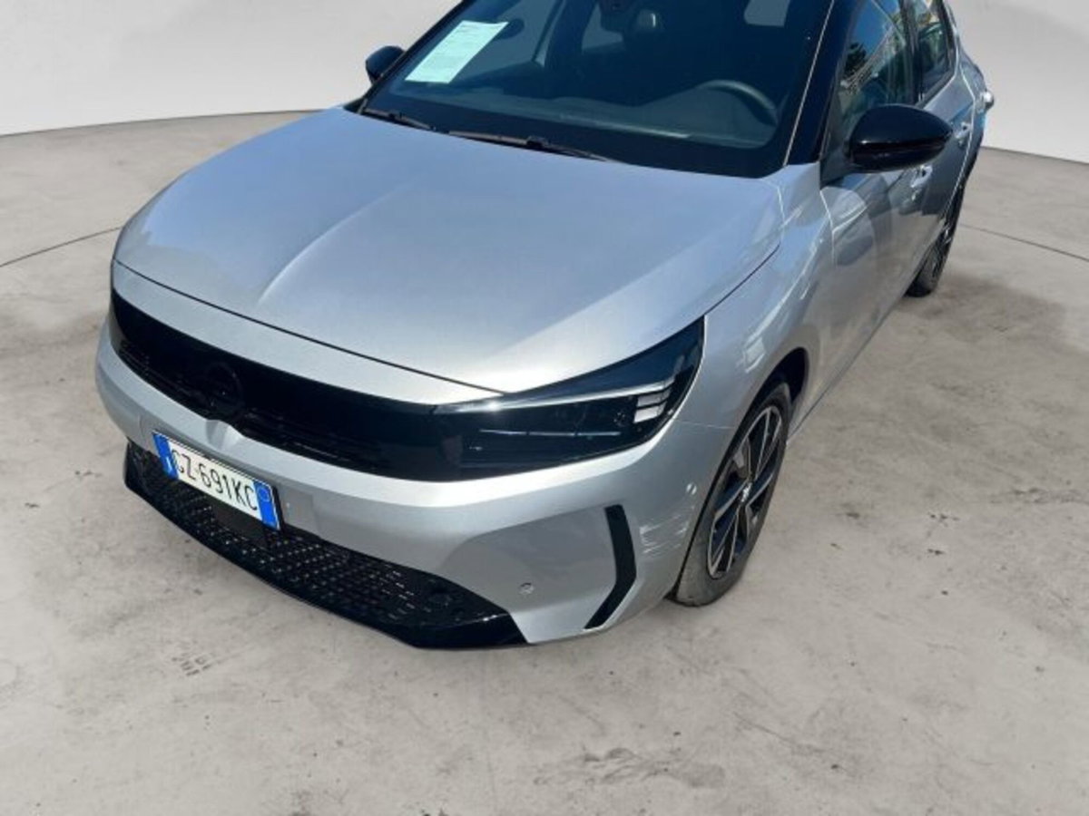Opel Corsa 1.2 hybrid GS 100cv dct6 (3)