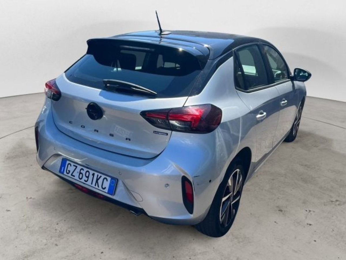 Opel Corsa 1.2 hybrid GS 100cv dct6 (4)