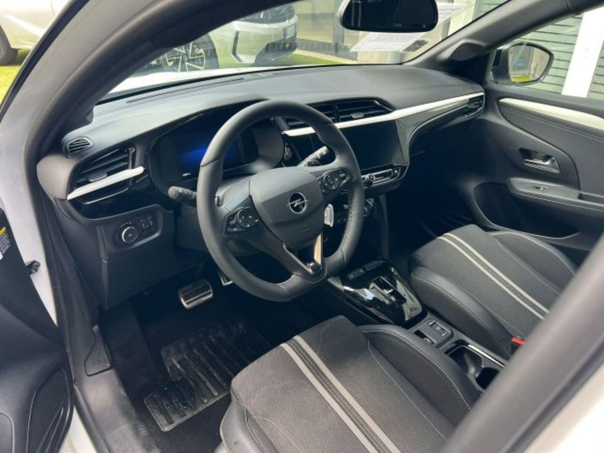 Opel Corsa 1.2 hybrid GS 100cv dct6 (9)