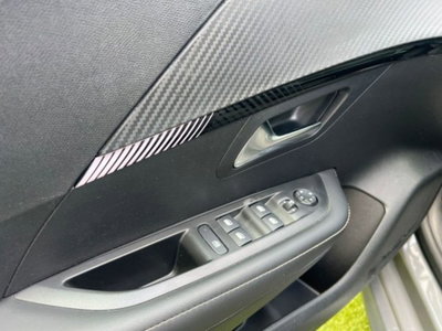 Peugeot 208 PureTech 100 Stop&Start 5 porte Allure (6)