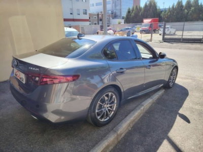 Alfa Romeo Giulia 2.2 Turbodiesel 180 CV AT8 Super (10)