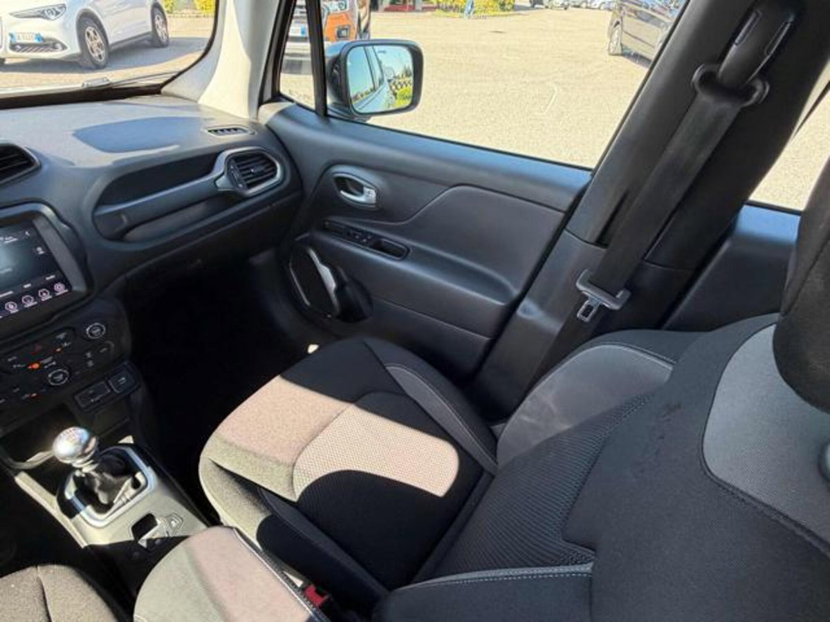 Jeep Renegade 1.6 Mjt 130 CV Limited (14)