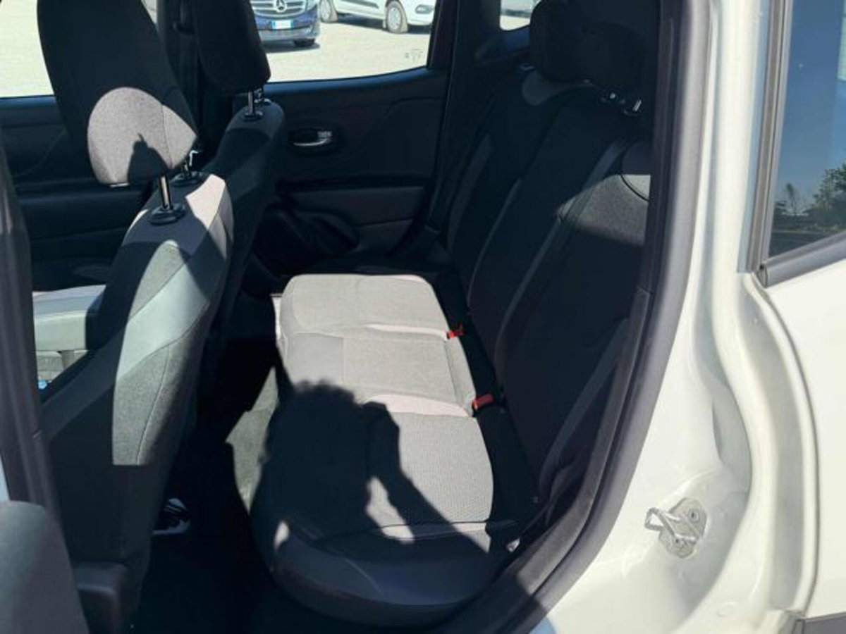 Jeep Renegade 1.6 Mjt 130 CV Limited (9)