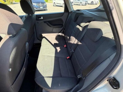 Ford Focus Station Wagon 1.6 TDCi (90CV) S.W. (11)