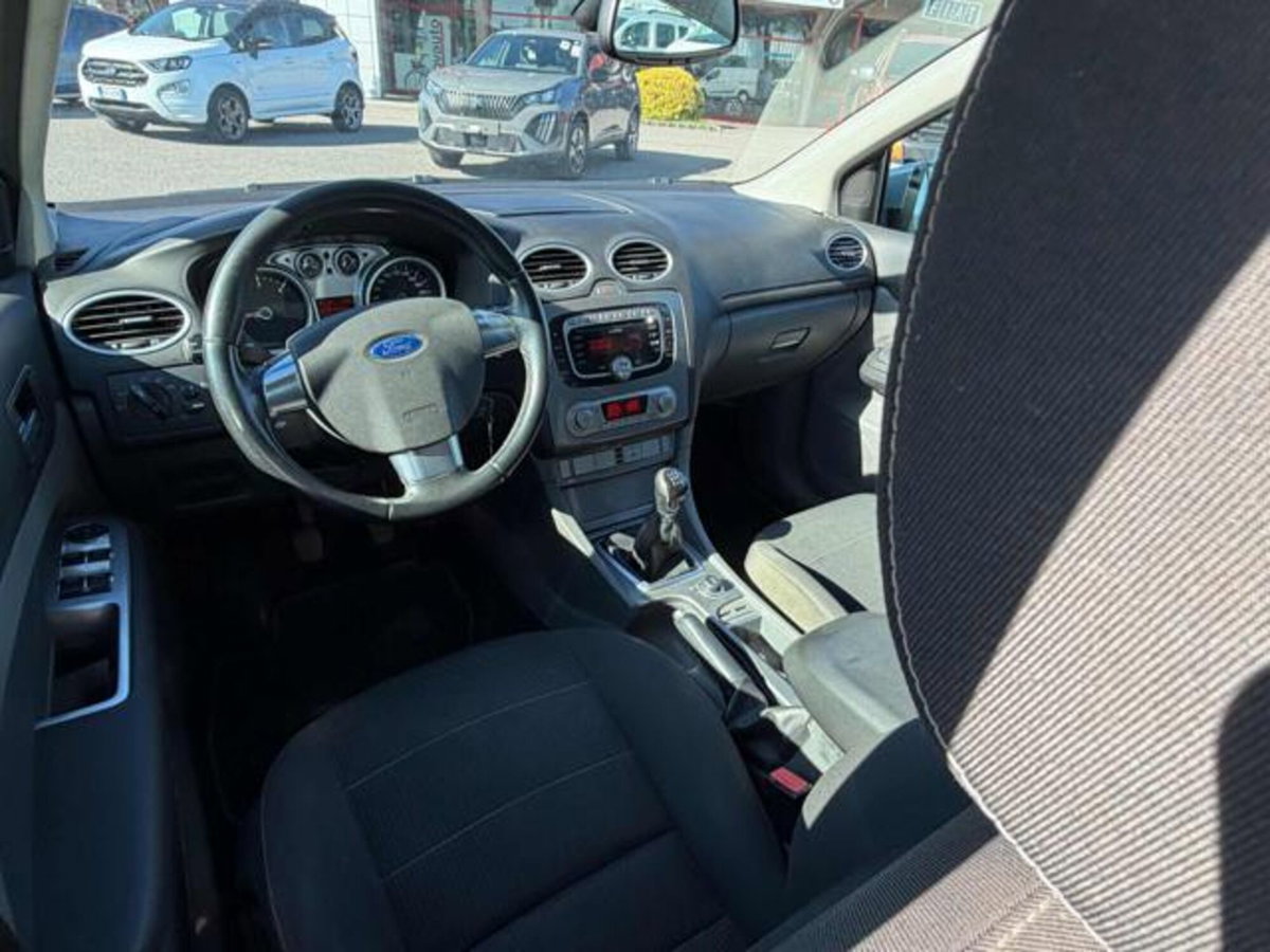 Ford Focus Station Wagon 1.6 TDCi (90CV) S.W. (12)