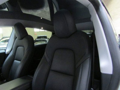 Tesla Model Y Long Range Dual Motor awd (10)