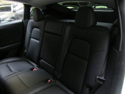 Tesla Model Y Long Range Dual Motor awd (12)