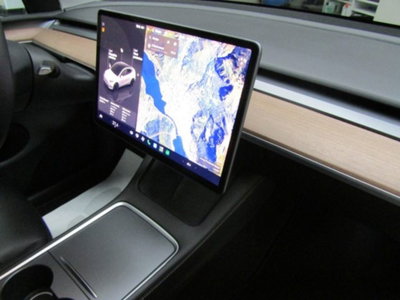 Tesla Model Y Long Range Dual Motor awd (17)
