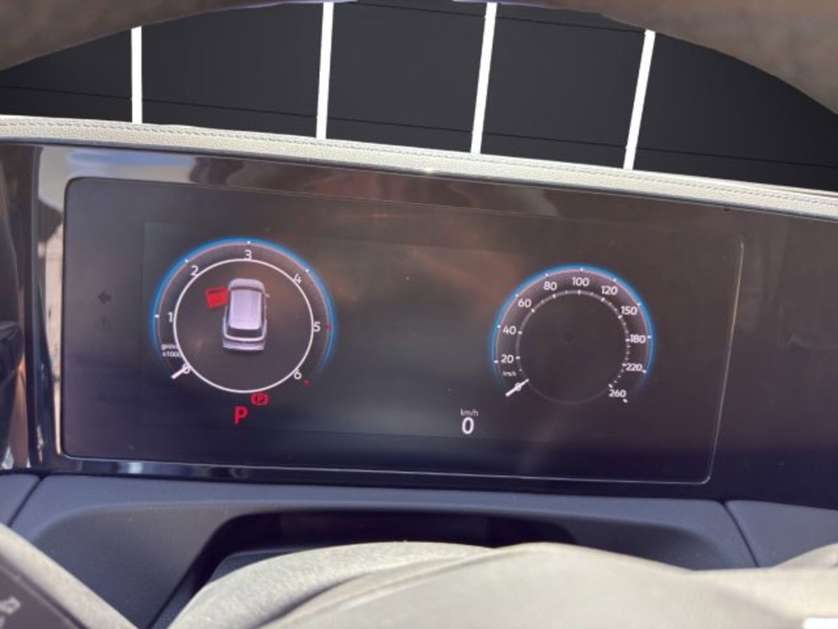 Volkswagen Tiguan 2.0 tdi R-Line 150cv dsg (11)