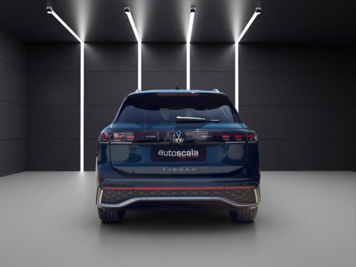 Volkswagen Tiguan 2.0 tdi R-Line 150cv dsg (4)