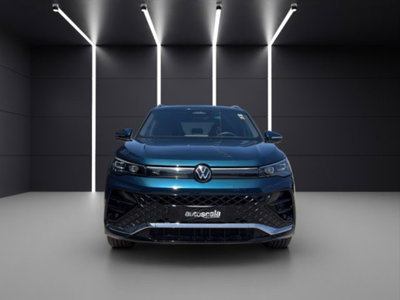 Volkswagen Tiguan 2.0 tdi R-Line 150cv dsg (8)