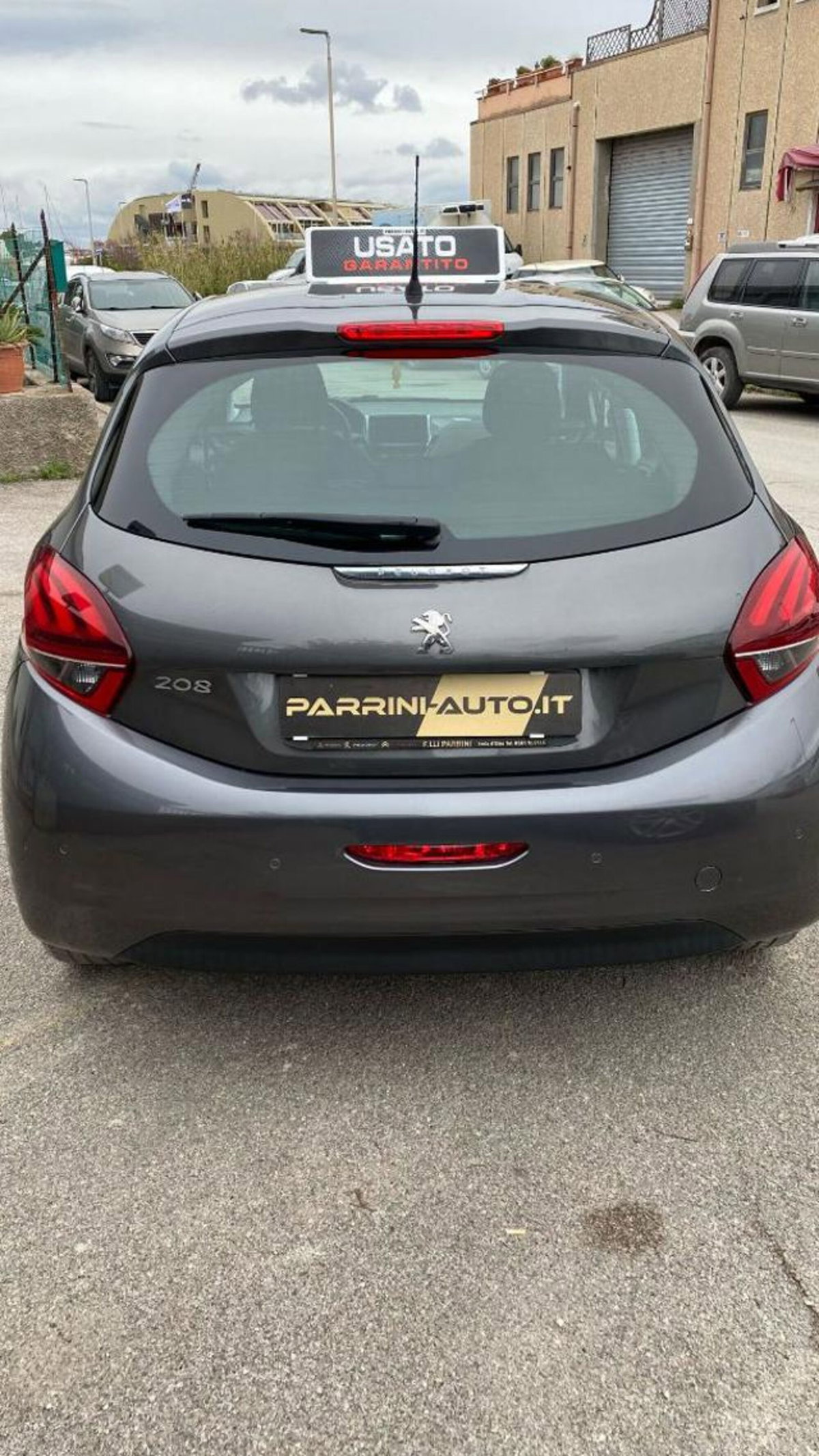 Peugeot 208 100 S&S 5 porte Signature (2)