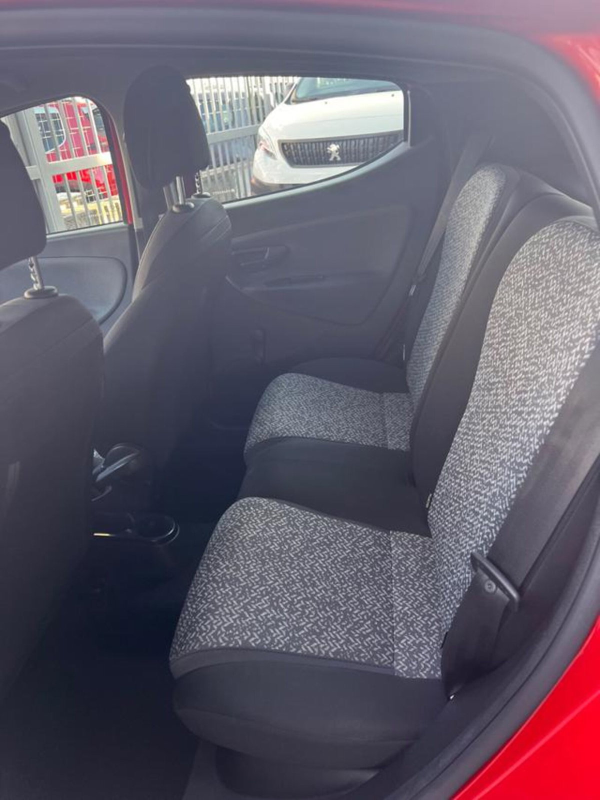Lancia Ypsilon 0.9 TwinAir 5 porte Metano Ecochic Elefantino Blu (5)