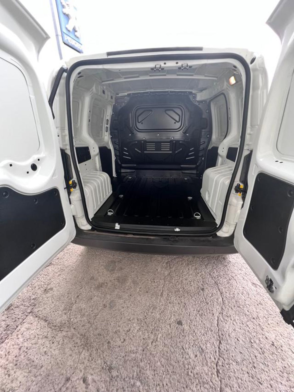 Fiat Fiorino 1.3 MJT 80CV Cargo (5)