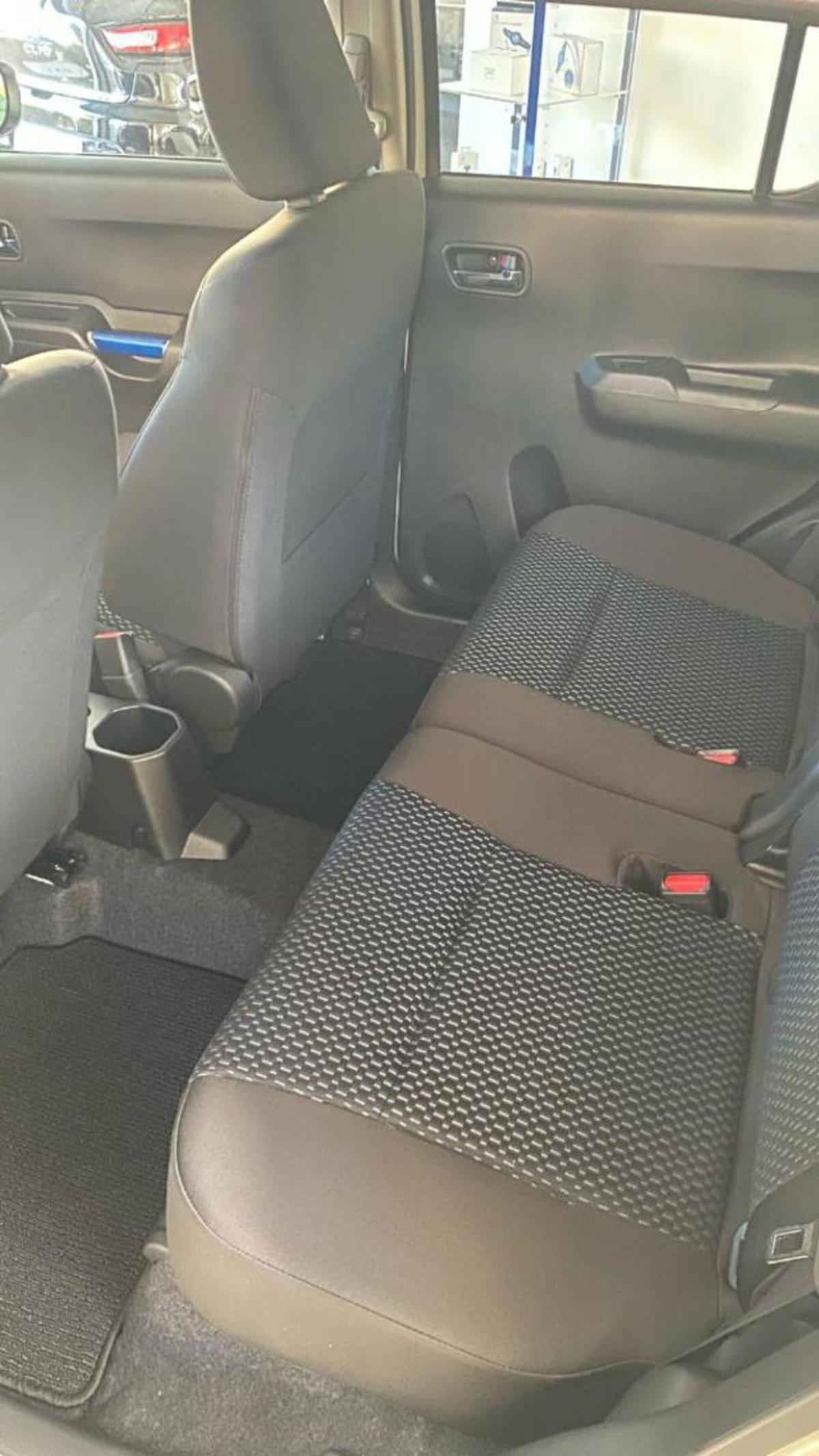 Suzuki Ignis 1.2 Hybrid Easy Top (6)