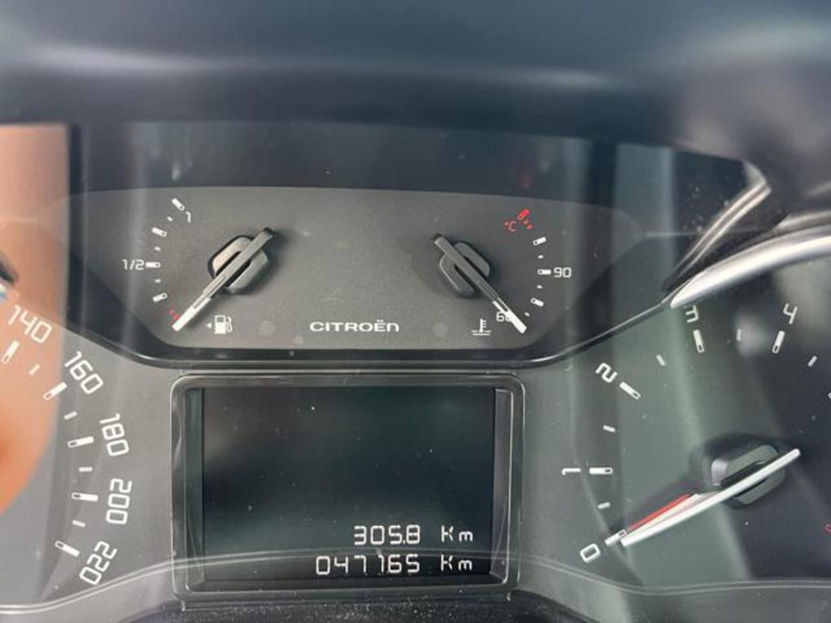 Citroen C3 Aircross BlueHDi 100 S&S Shine (6)