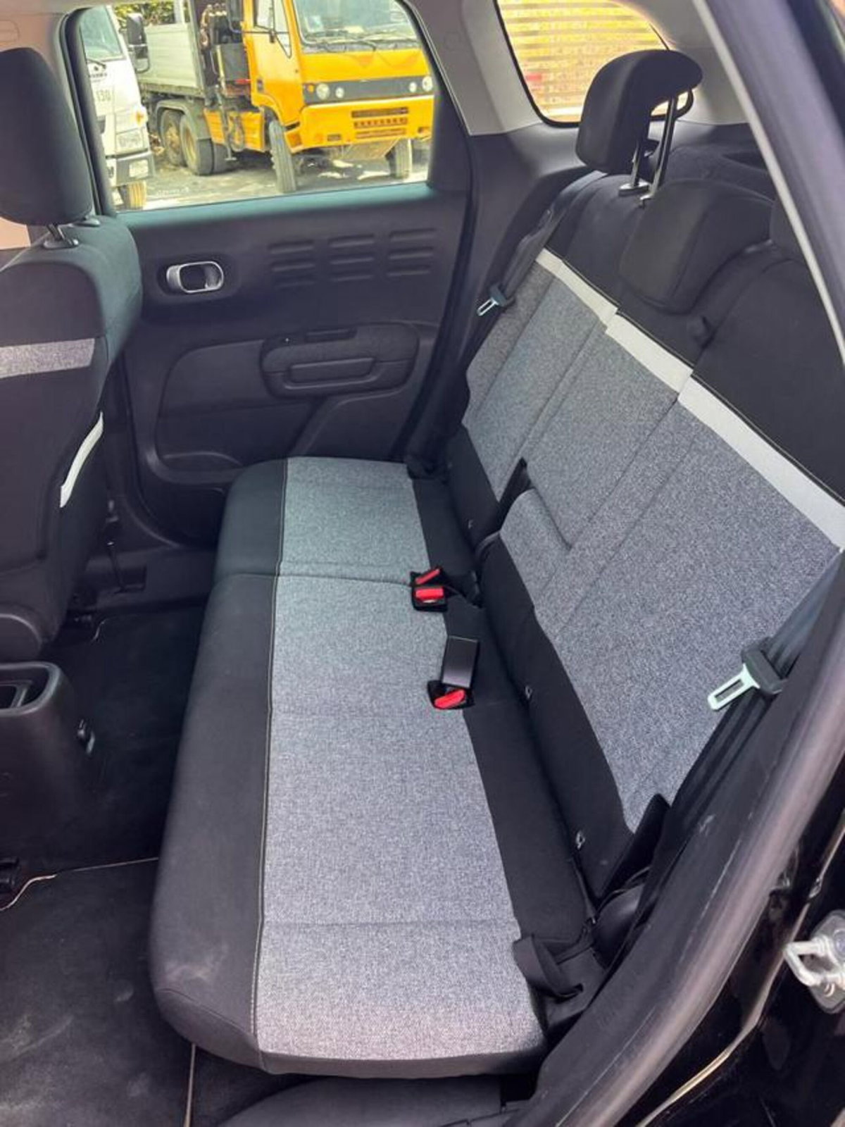 Citroen C3 Aircross BlueHDi 100 S&S Shine (9)