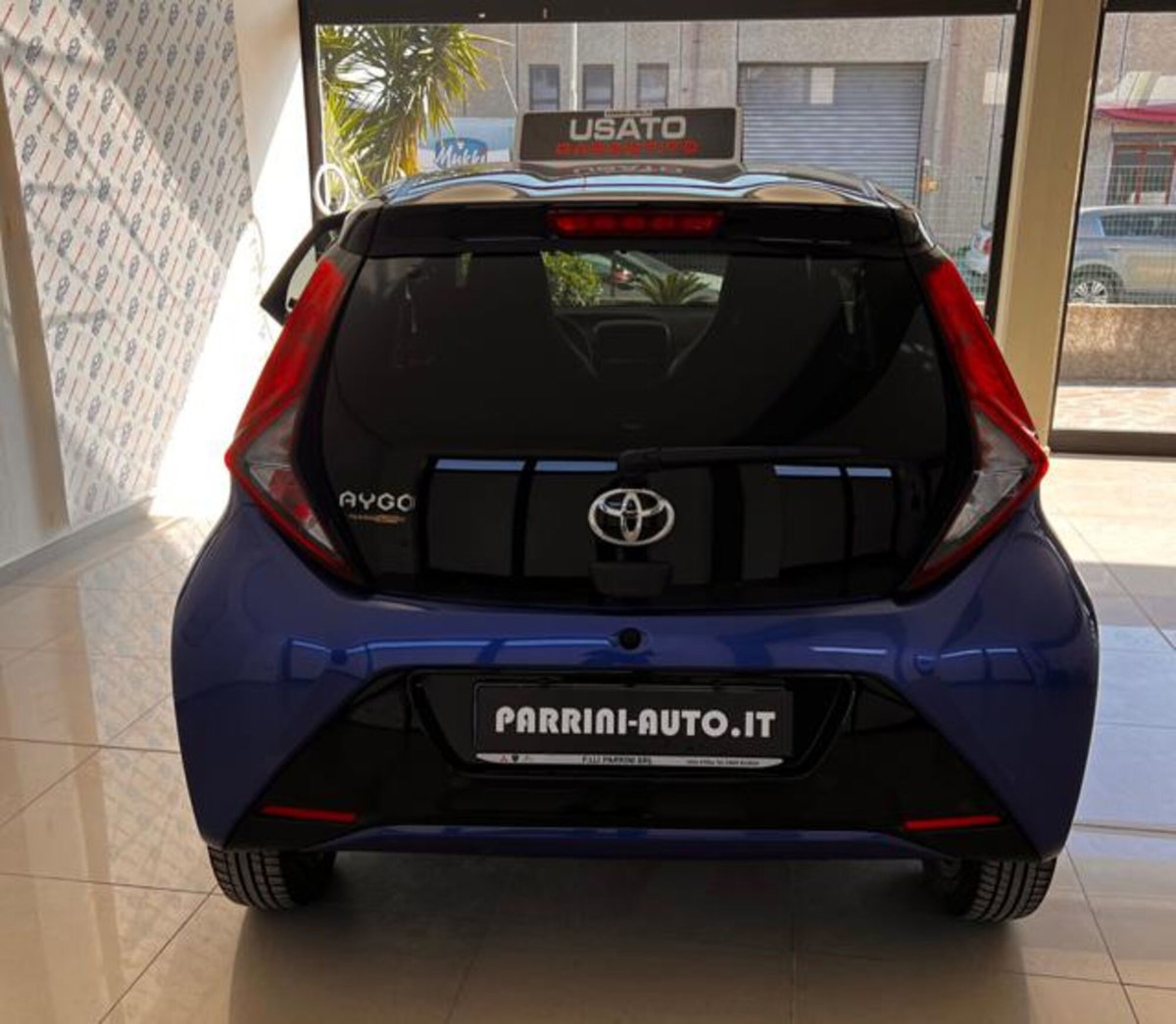 Toyota Aygo 1.0 VVT-i 72 CV 5 porte x-trend MMT (3)