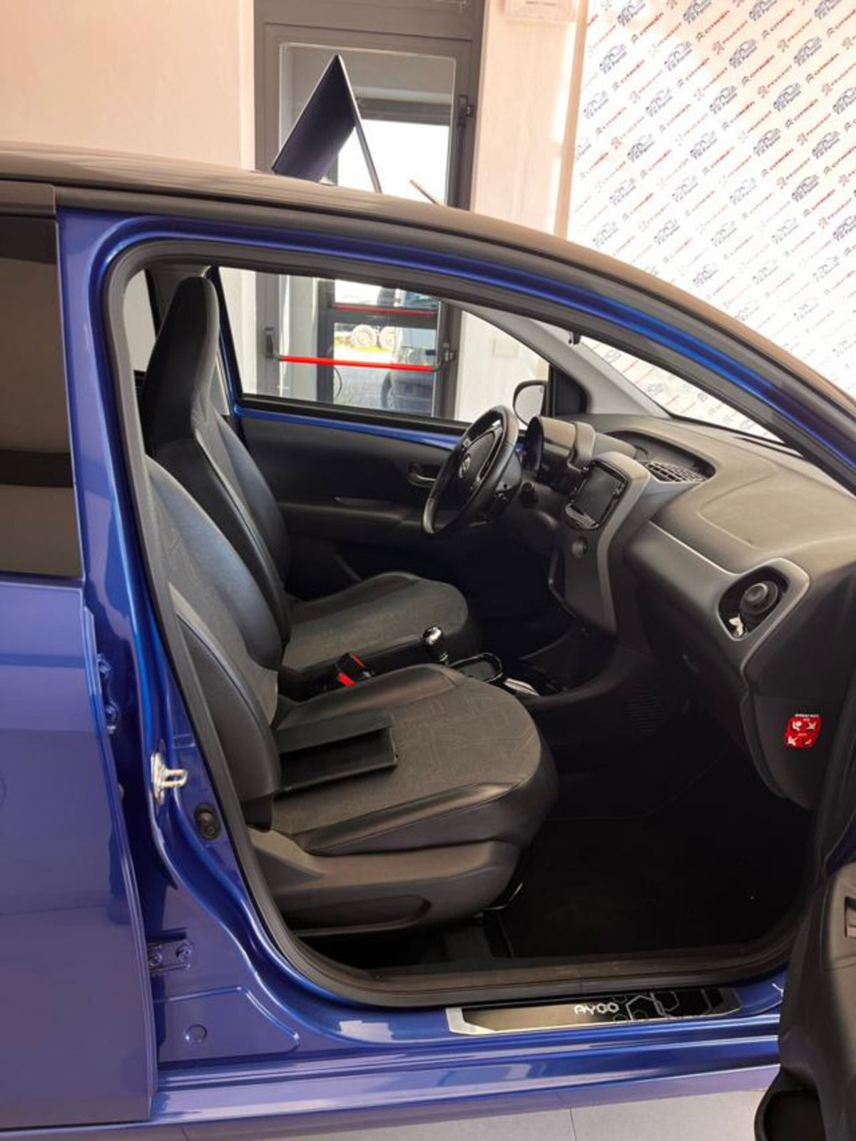 Toyota Aygo 1.0 VVT-i 72 CV 5 porte x-trend MMT (4)