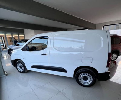 Toyota Proace City City 1.2 110 CV S&S PC 4p. Active (3)